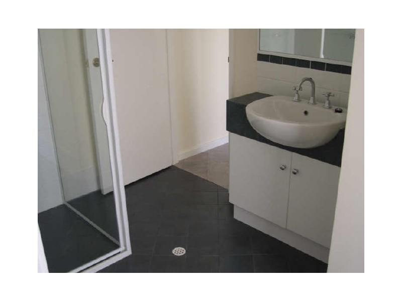 Unit 2/9 Joaquina Street, York WA 6302