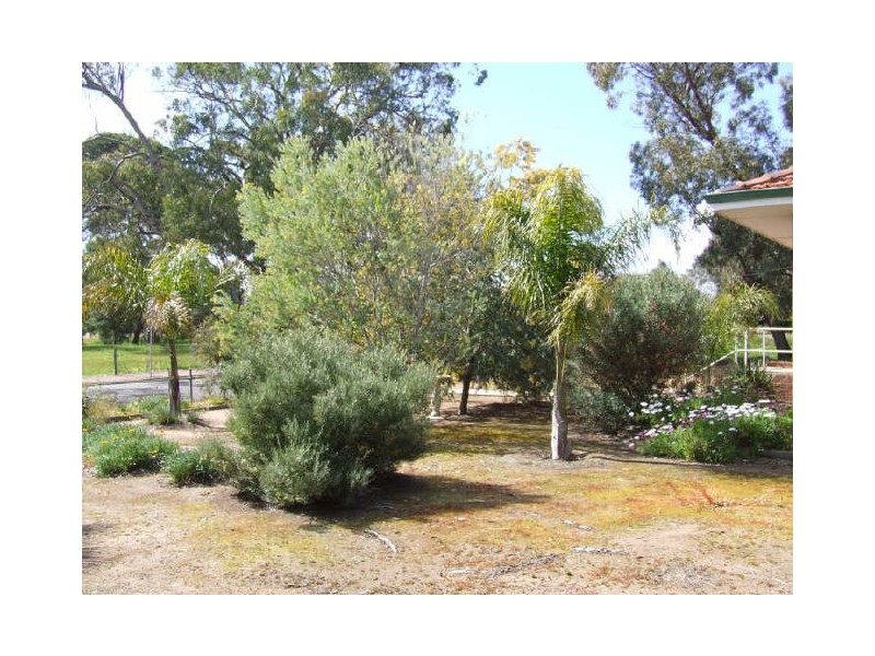 3 Glebe Street, York WA 6302