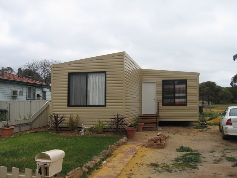 41 Murphy Street, Quairading WA 6383
