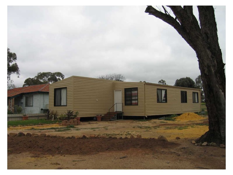 41 Murphy Street, Quairading WA 6383