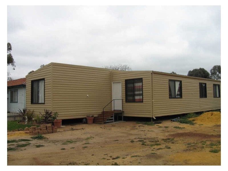 41 Murphy Street, Quairading WA 6383