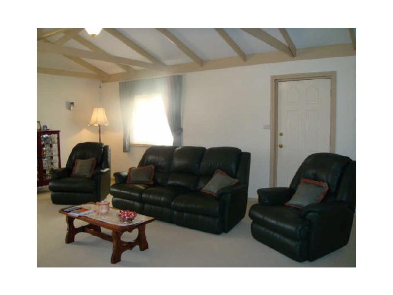 52 Brooking Street, Beverley WA 6304