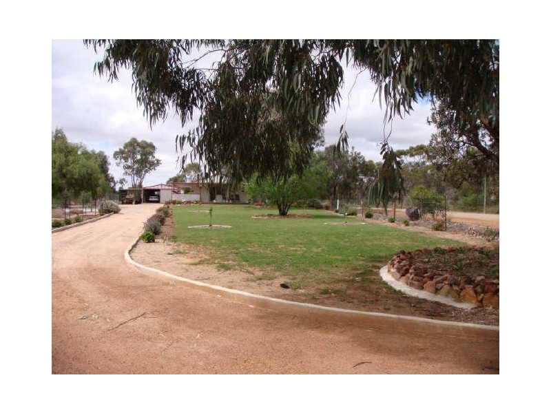 52 Brooking Street, Beverley WA 6304