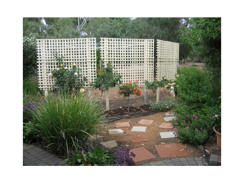 35 Alfred Street, York WA 6302