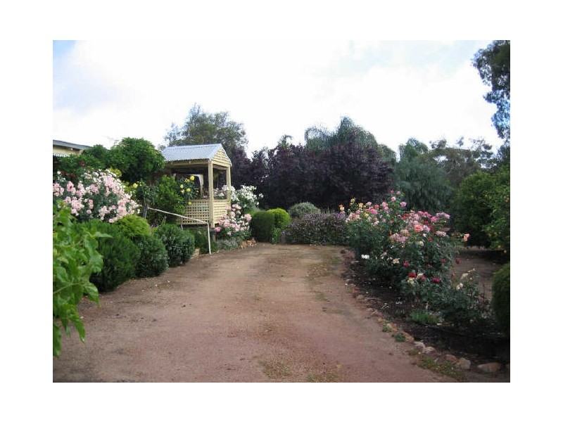 35 Alfred Street, York WA 6302