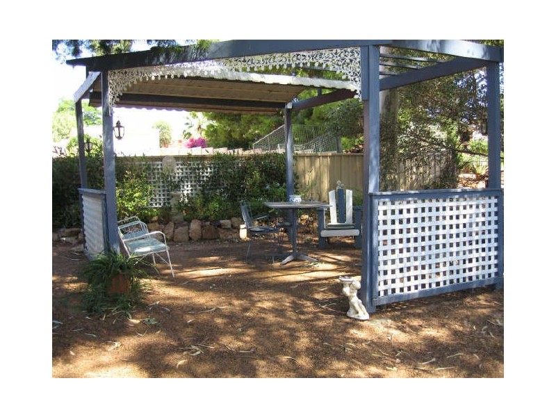 1 Maud St, York WA 6302