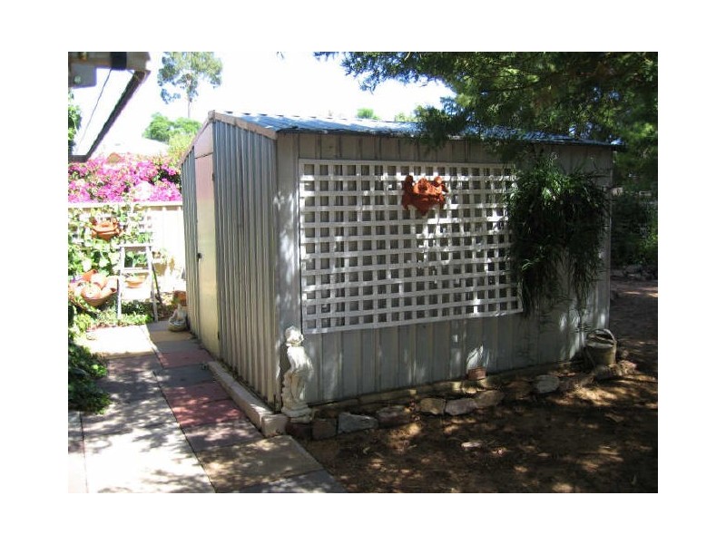 1 Maud St, York WA 6302