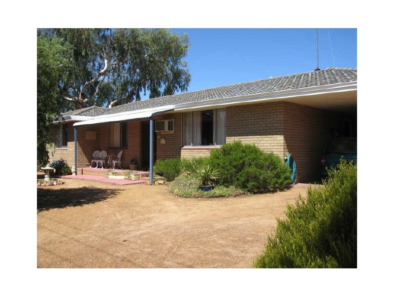 1 Maud St, York WA 6302