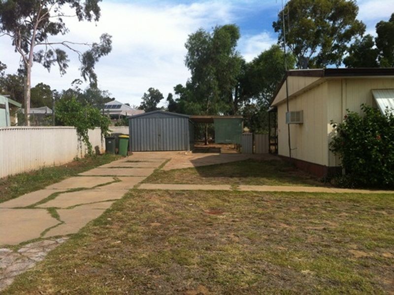 8 View Street, York WA 6302