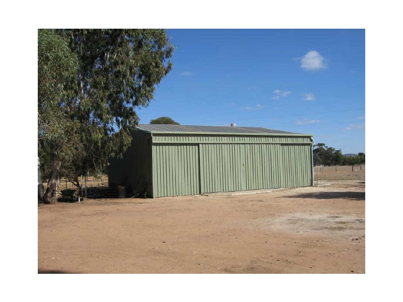 16 Riverside Court, York WA 6302