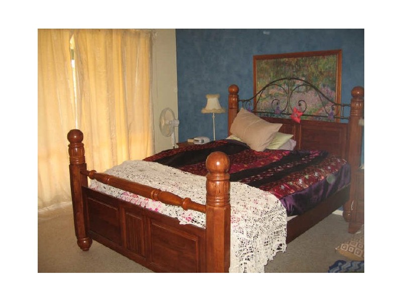 16 Riverside Court, York WA 6302