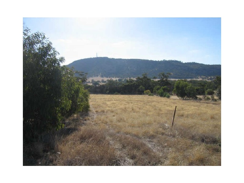 9 Foreman Road, York WA 6302