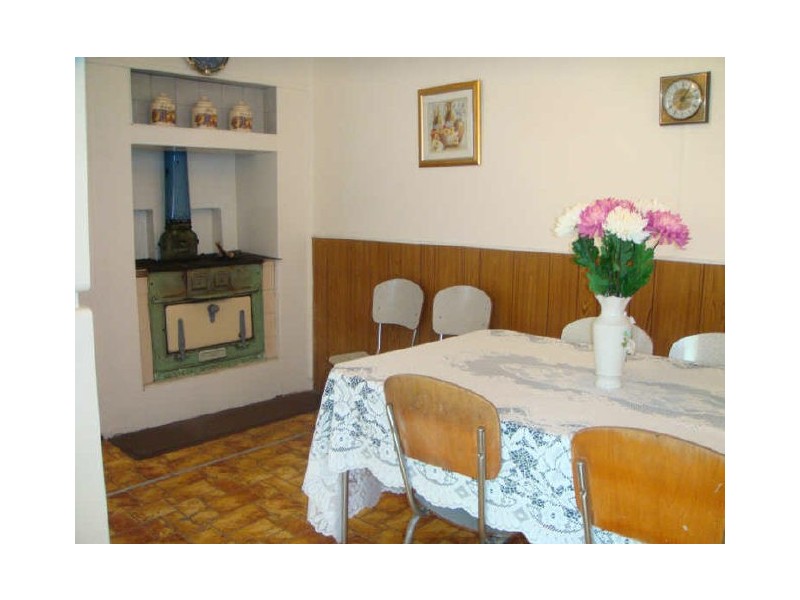 84 Lukin Street, Beverley WA 6304