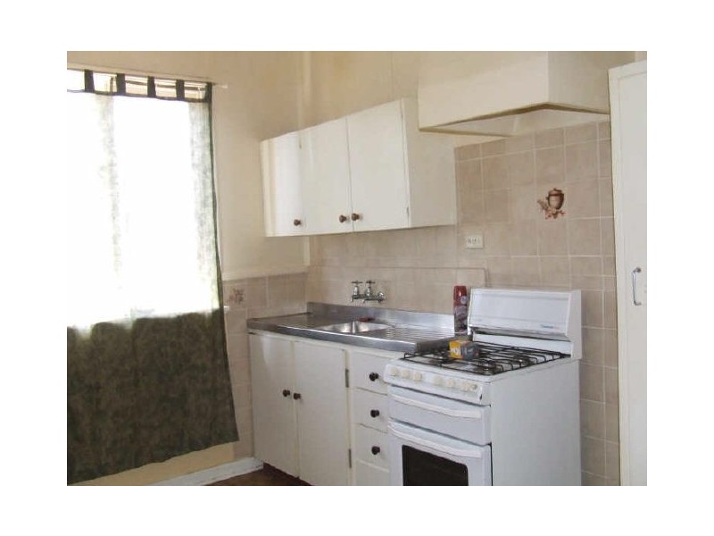 7 Hopkins Street, Beverley WA 6304