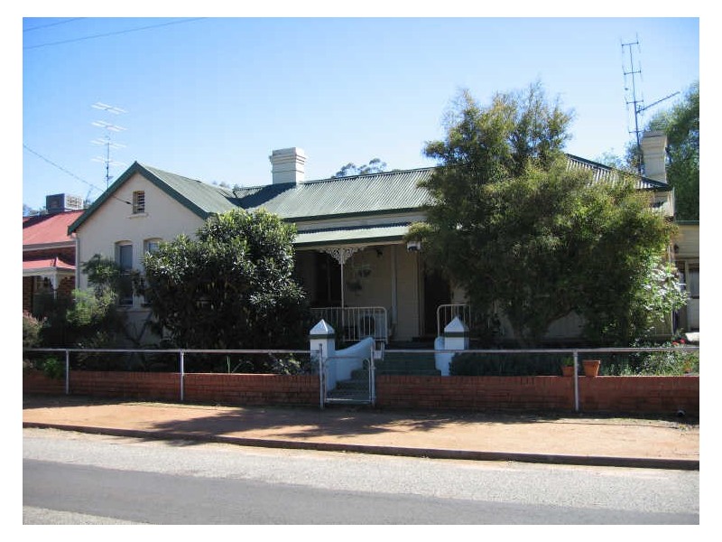 28 Macartney Street, York WA 6302