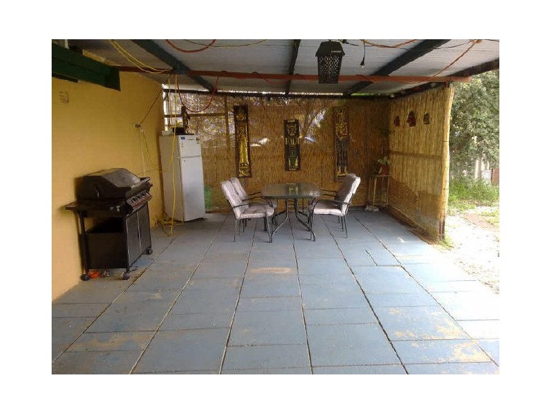 22 Forrest Street, Quairading WA 6383