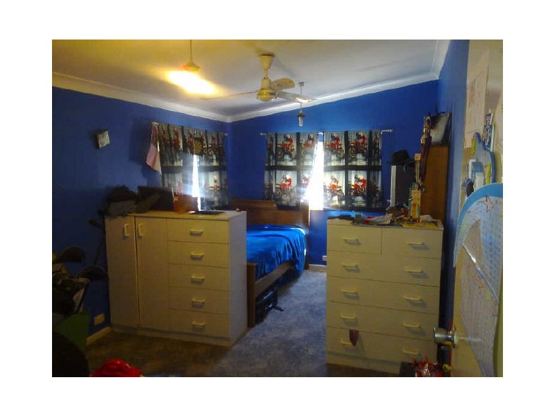 15 Smith Street, Beverley WA 6304