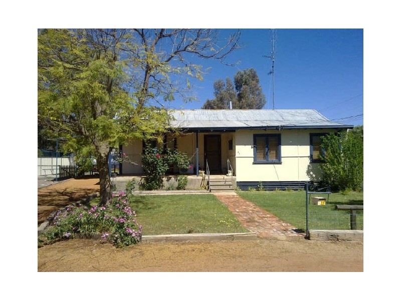 15 Smith Street, Beverley WA 6304