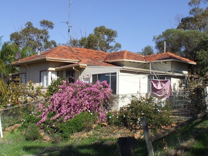 125 Attfield Road, York WA 6302
