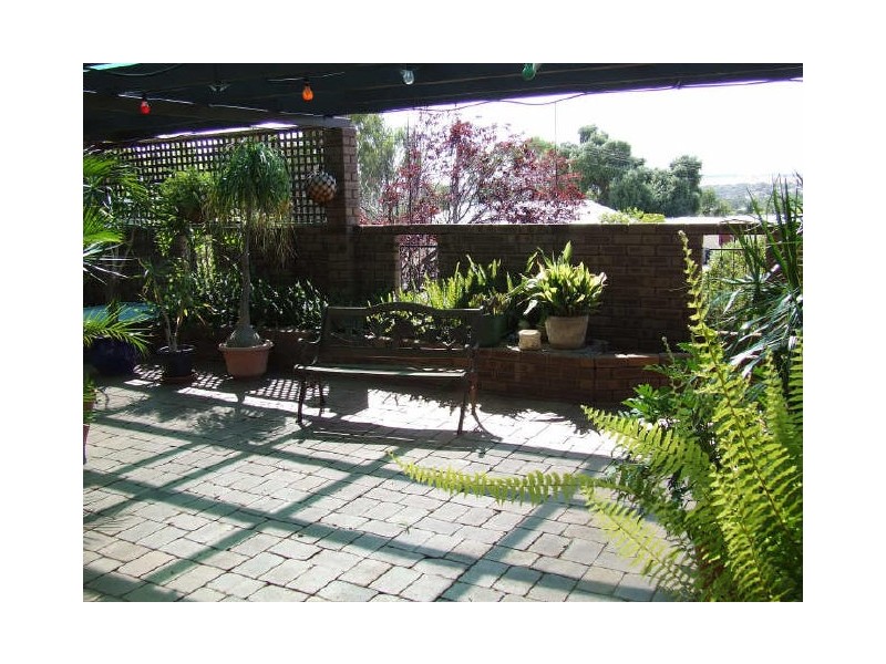 2 Scott Street, York WA 6302