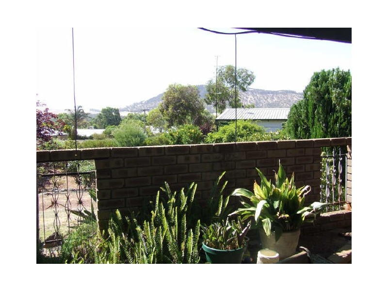 2 Scott Street, York WA 6302