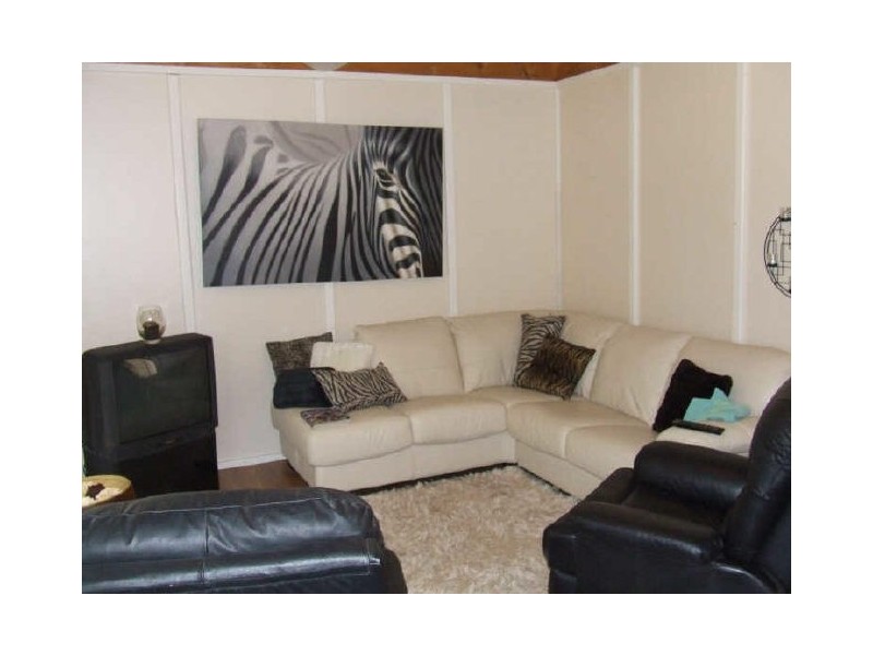 61 Railway Road, York WA 6302