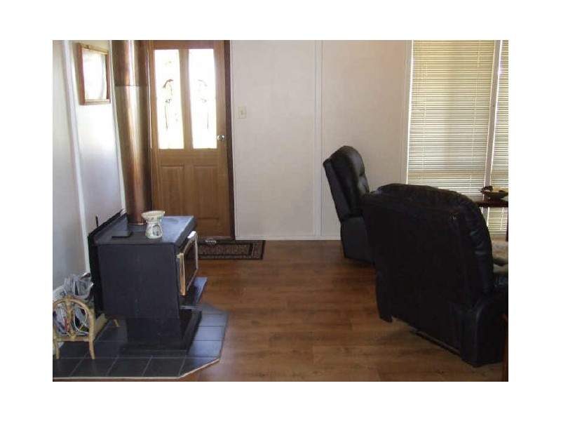 61 Railway Road, York WA 6302