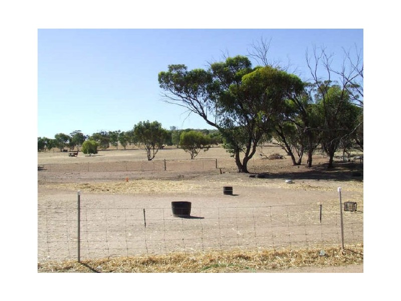 61 Railway Road, York WA 6302