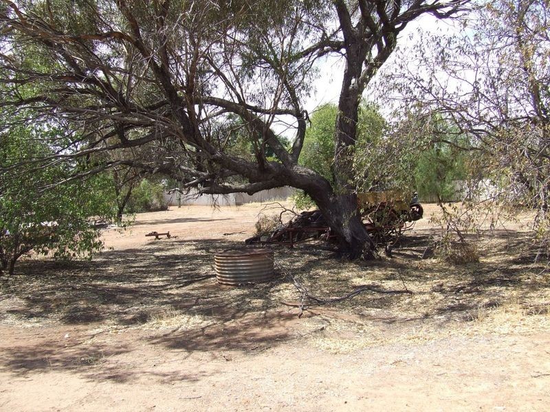 3 Steere Road, York WA 6302