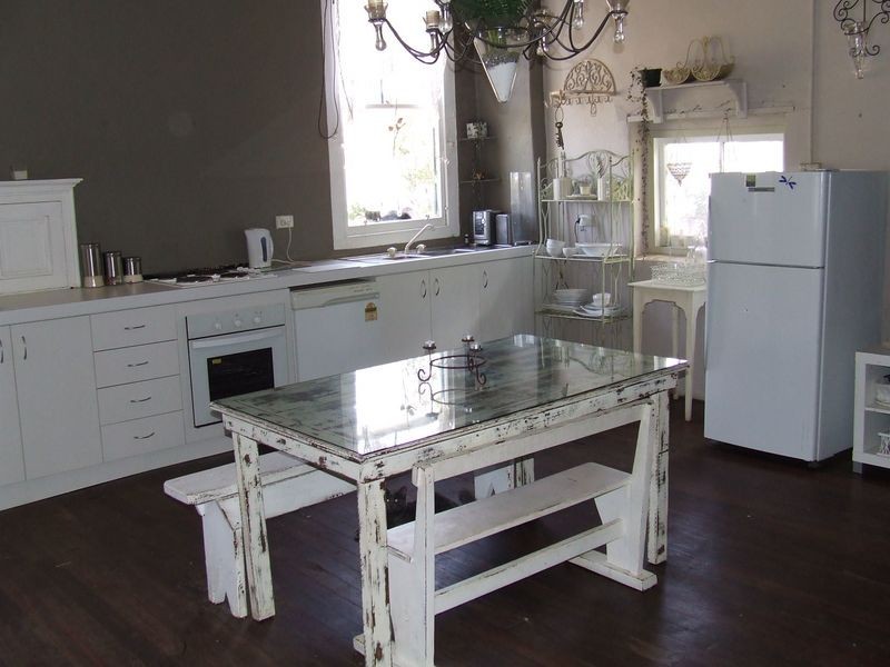 10 Ford Street, York WA 6302