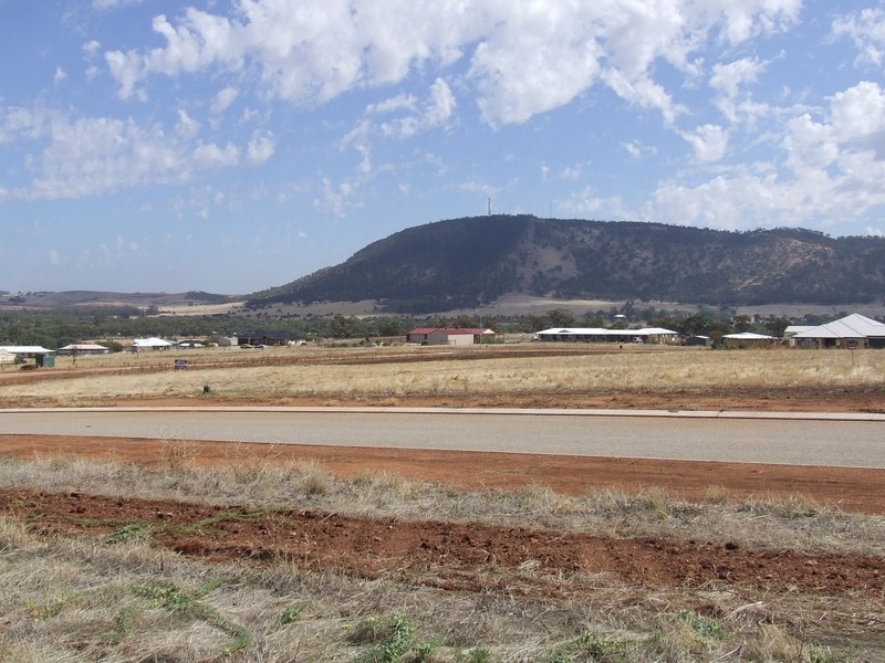 33 Camfield Place, York WA 6302