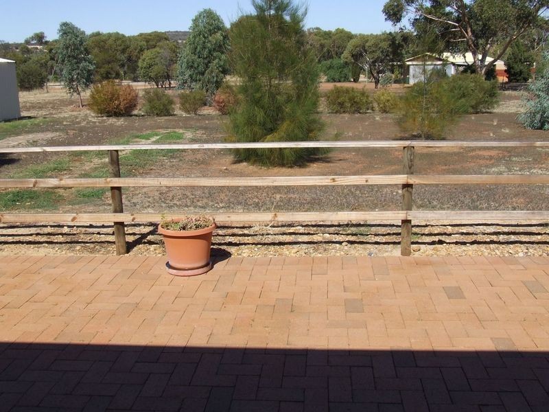 37 Bland Road, York WA 6302