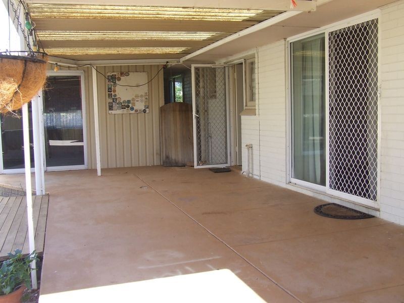 4 Avon Street, Quairading WA 6383