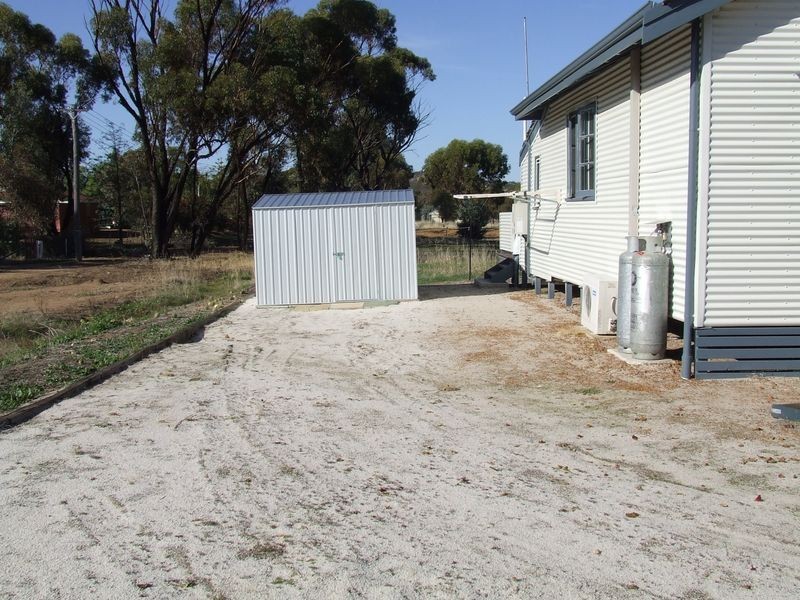 20 George Street, York WA 6302