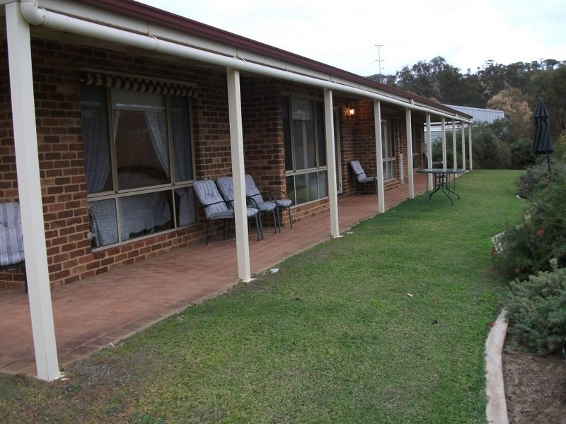 152 Rudall Road, York WA 6302