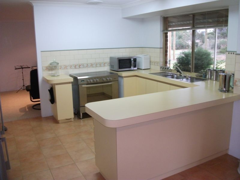 152 Rudall Road, York WA 6302