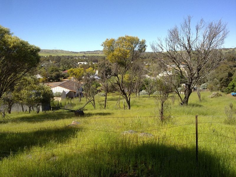 21 Centennial Drive, York WA 6302