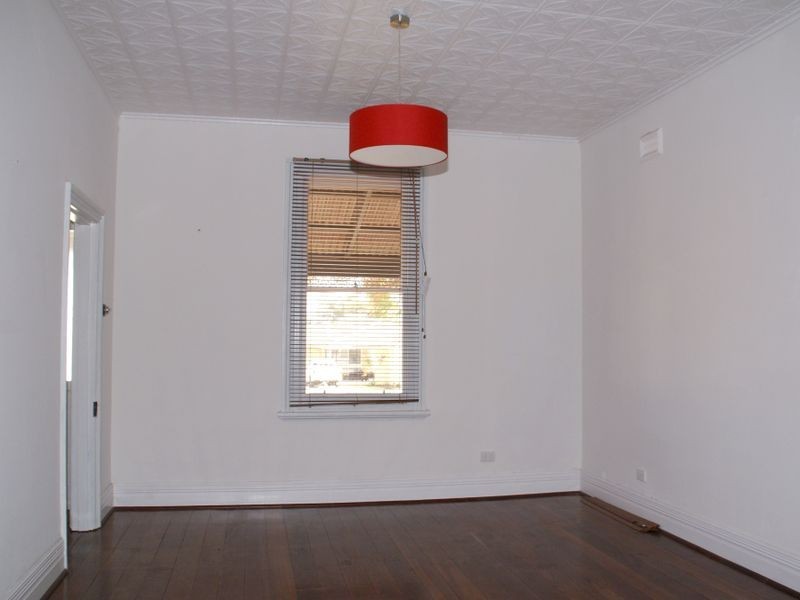 58 Suburban Road, York WA 6302