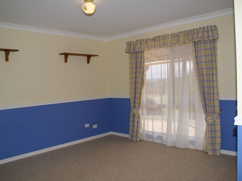 96 Osborne Road, York WA 6302