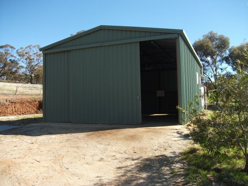 96 Osborne Road, York WA 6302