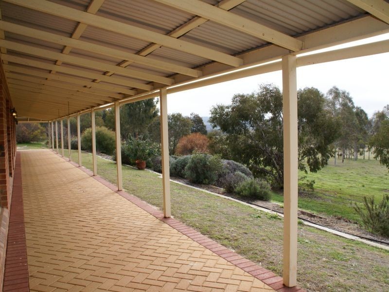 96 Osborne Road, York WA 6302