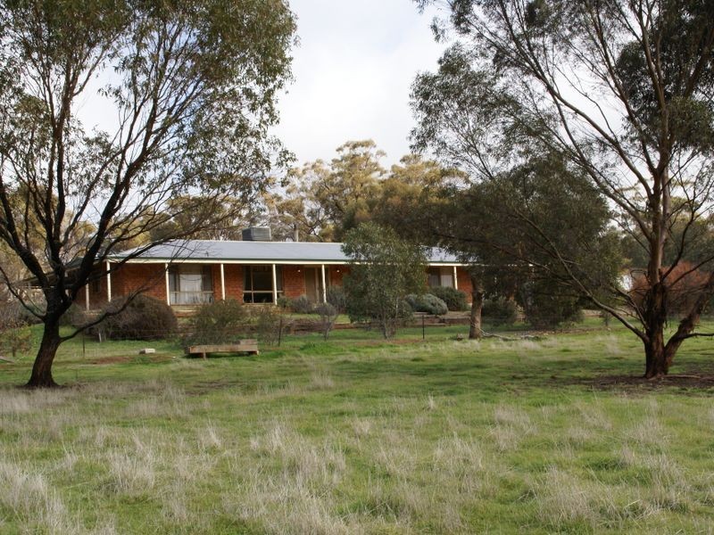 96 Osborne Road, York WA 6302