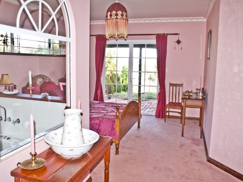 6 Steere Road, York WA 6302