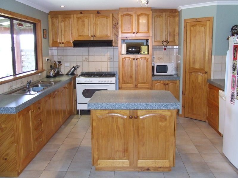 68 Newcastle Street, York WA 6302