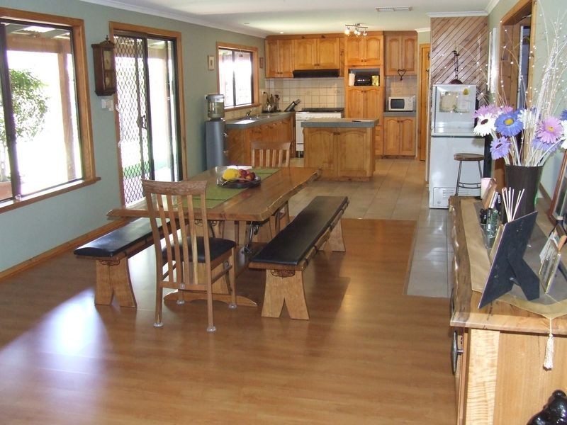 68 Newcastle Street, York WA 6302