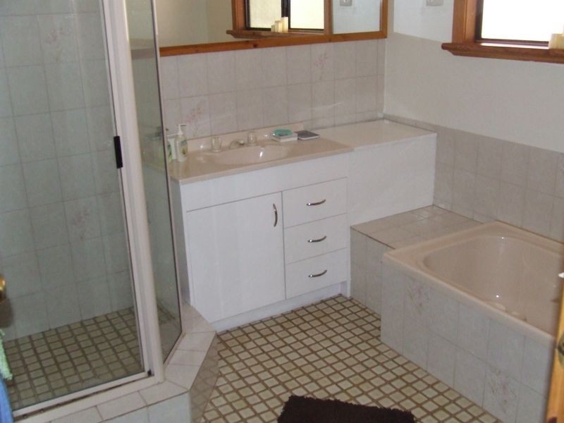 68 Newcastle Street, York WA 6302