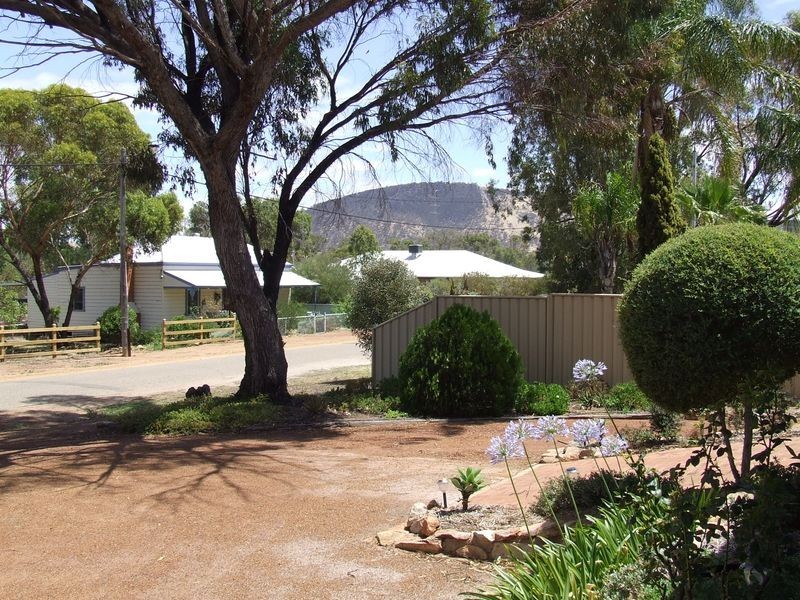 68 Newcastle Street, York WA 6302