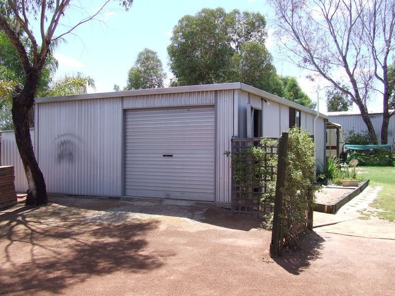 68 Newcastle Street, York WA 6302