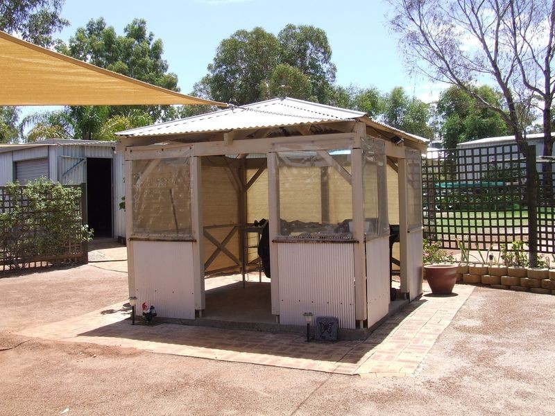 68 Newcastle Street, York WA 6302