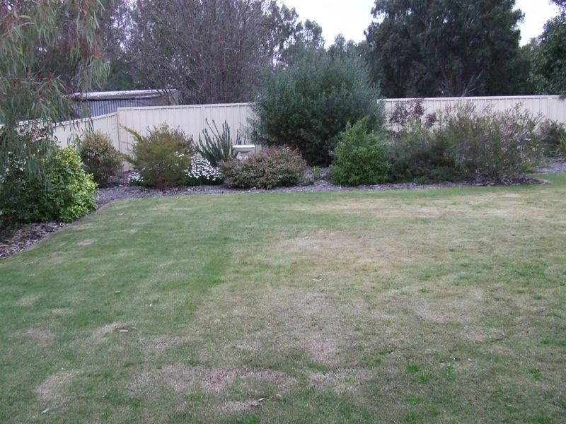 21 Bland Road, York WA 6302